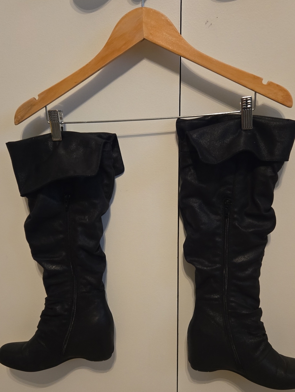 Women's Black Slouch Knee-High Boots - Picture 2 of 5